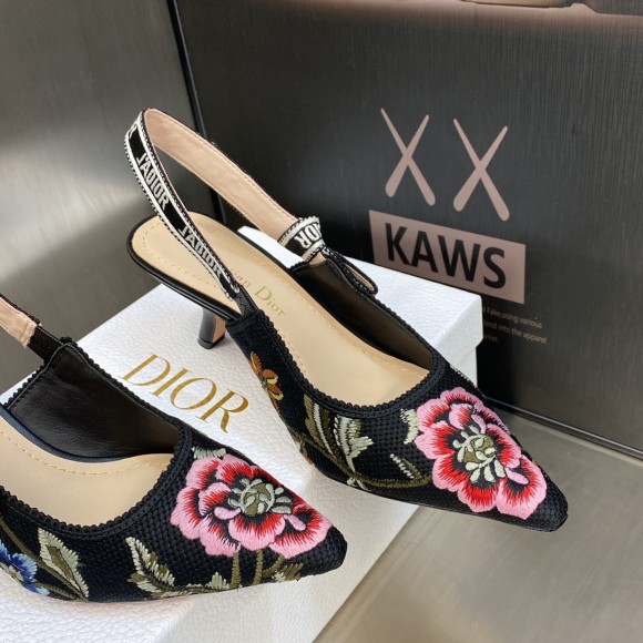 D*or j'aD*or slingback pumps 65mm in black petites fleurs embroidered cotton