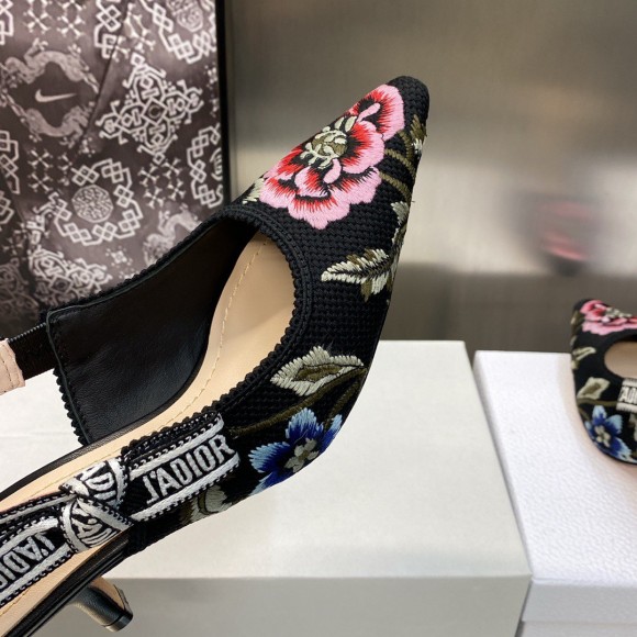 D*or j'aD*or slingback pumps 65mm in black petites fleurs embroidered cotton