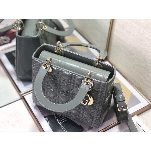 D*or lady D*or medium bag in grey patent cannage calfskin