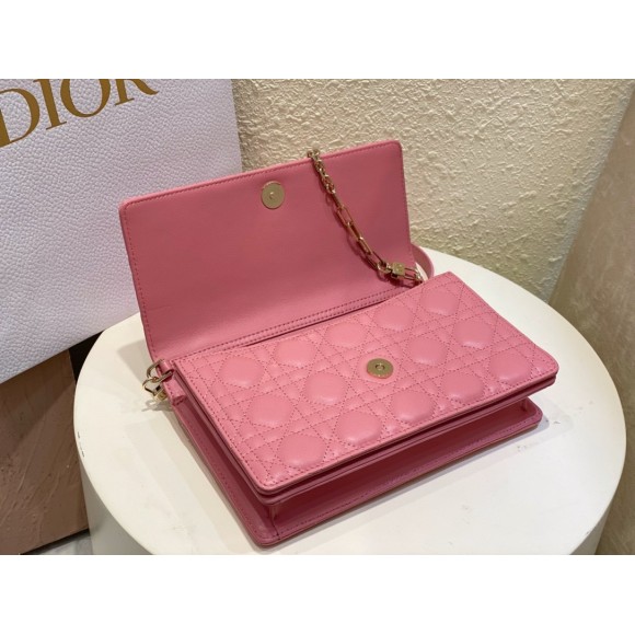 D*or miss D*or top handle bag in melocoton pink cannage lambskin