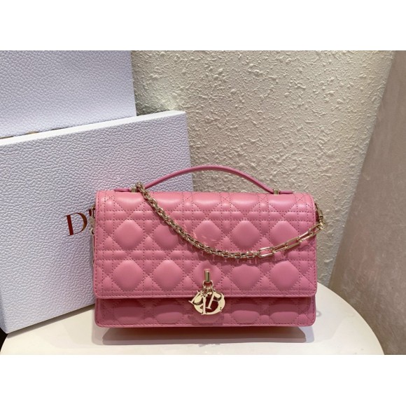 D*or miss D*or top handle bag in melocoton pink cannage lambskin