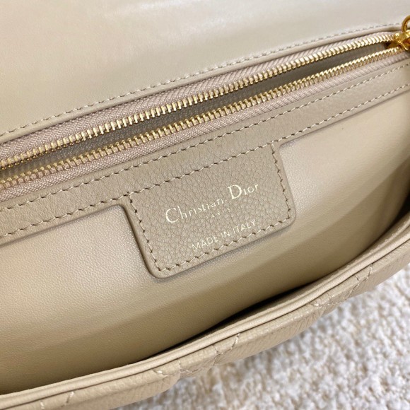 D*or caro large bag in beige cannage calfskin