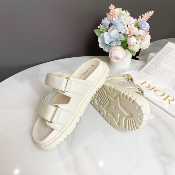 D*or D*oract slide sandals in white lambskin