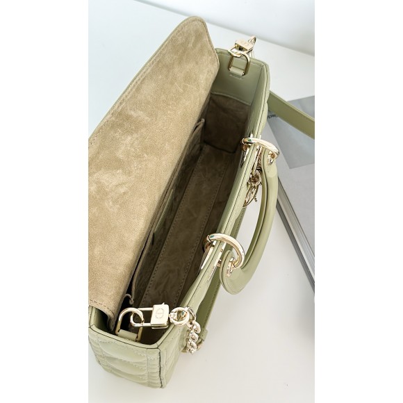 D*or lady d-joy medium bag in ethereal green cannage lambskin