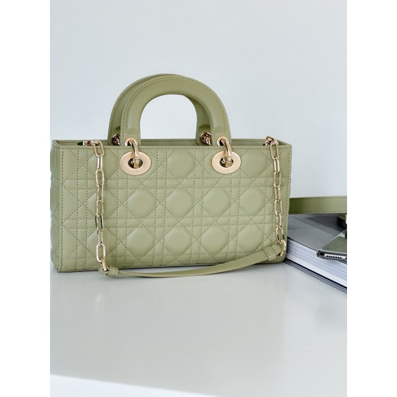 D*or lady d-joy medium bag in ethereal green cannage lambskin