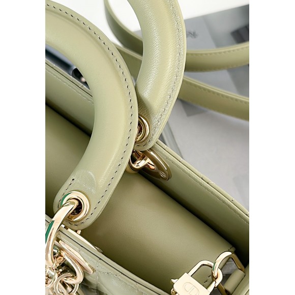 D*or lady d-joy medium bag in ethereal green cannage lambskin