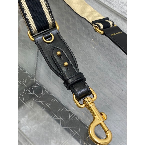 D*or adjustable shoulder strap with ring in black embroidery canvas