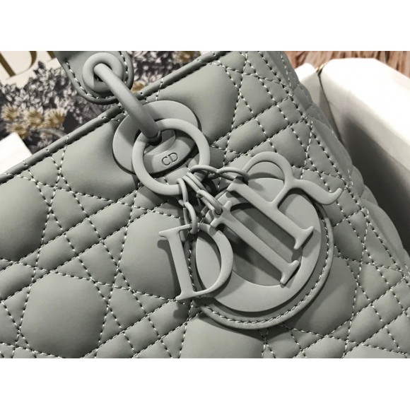 D*or lady D*or medium bag in grey ultramatte cannage calfskin