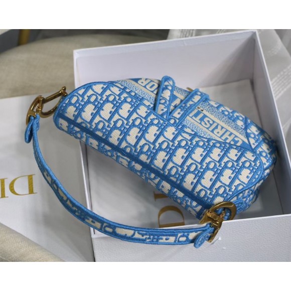 D*or saddle bag in cornflower blue D*or oblique embroidery