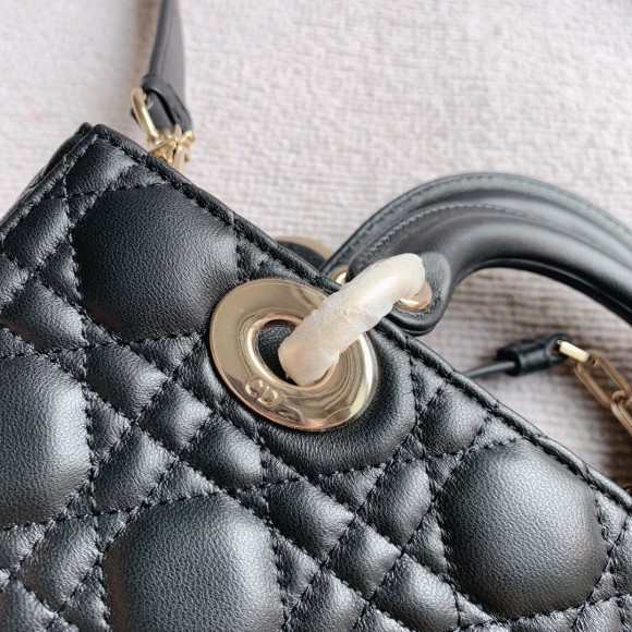 D*or lady d-joy medium bag in black cannage lambskin