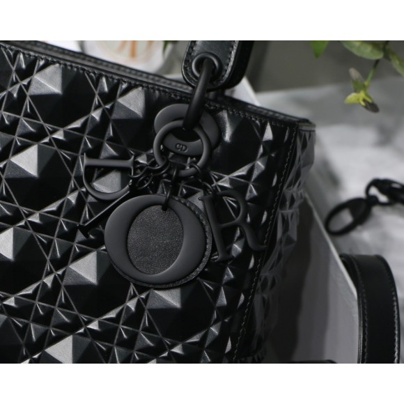 D*or lady D*or medium bag in black diamond calfskin