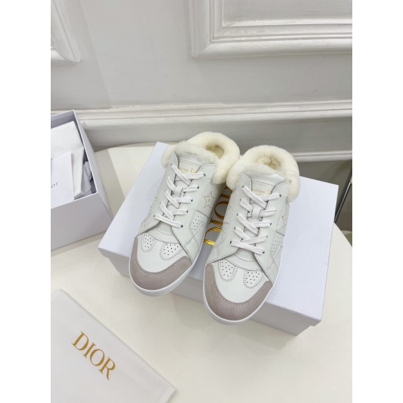 D*or star low-top sneakers in white calfskin and shearling