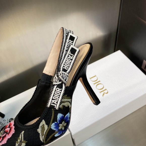 D*or j'aD*or slingback pumps 100mm in black petites fleurs embroidered cotton