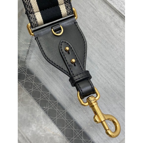 D*or shoulder strap with ring in black embroidery canvas