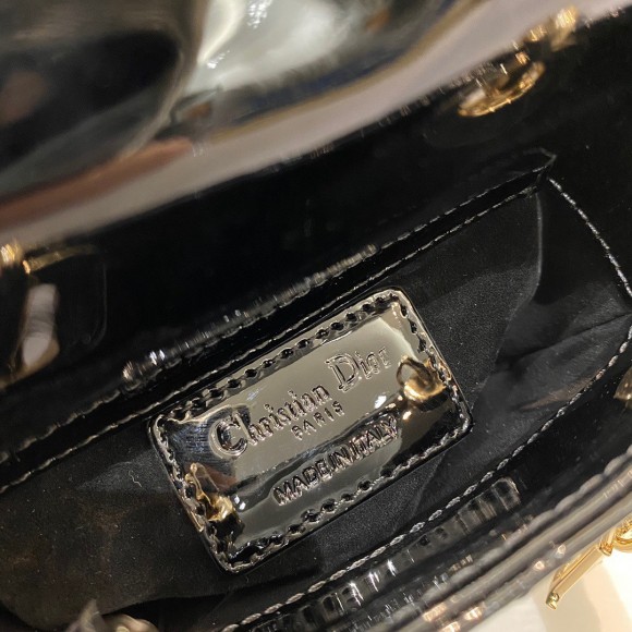 D*or lady D*or micro bag in black patent cannage calfskin