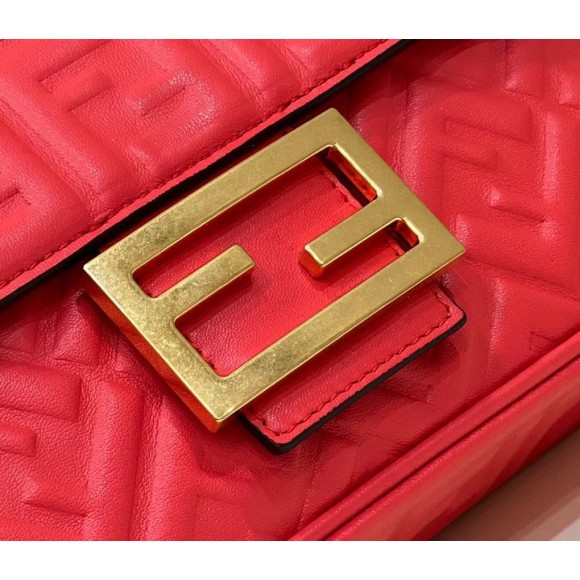 F**di baguette chain midi bag in red nappa leather