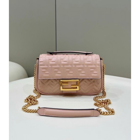 F**di baguette chain midi bag in powder nappa leather