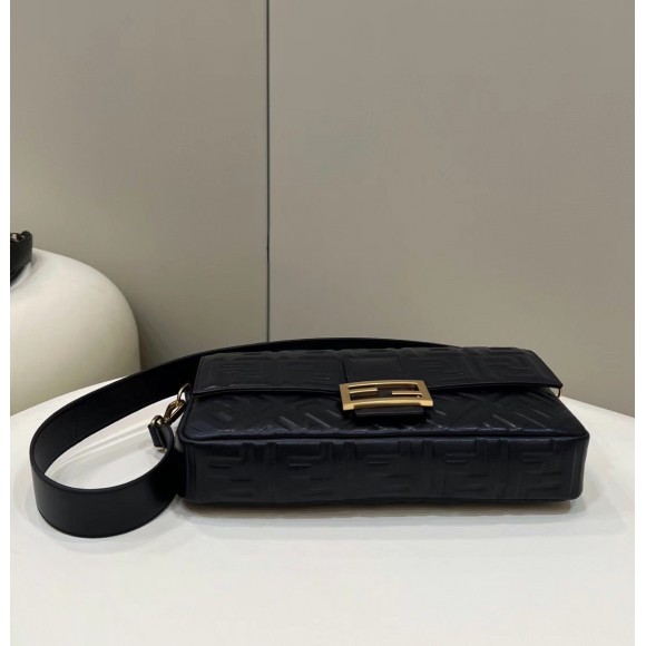 F**di large baguette bag in black ff nappa leather