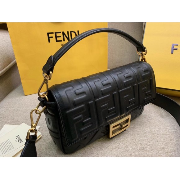 F**di medium baguette bag in black ff nappa leather