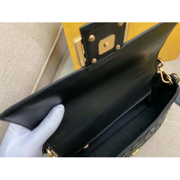 F**di medium baguette bag in black ff nappa leather