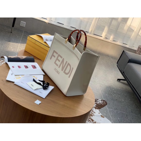 F**di sunshine large tote bag in white calfskin