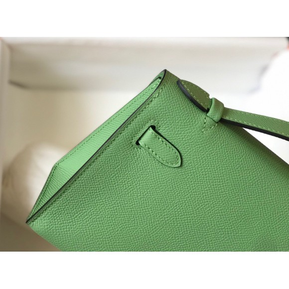 H**mes kelly pochette clutch bag in vert criquet epsom leather