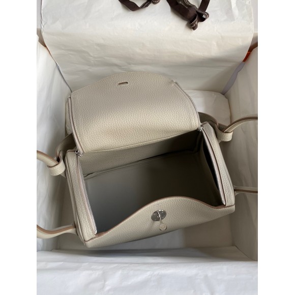 Hermes Lindy 26 Handmade Bag In Beton Clemence Leather Hermes Lindy 26 Handmade Bag In Beton Clemence Leather