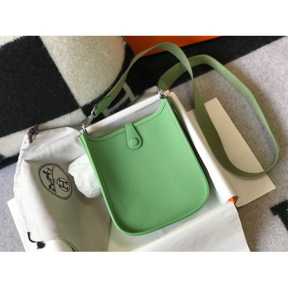 H**mes evelyne iii mini bag in vert criquet clemence leather