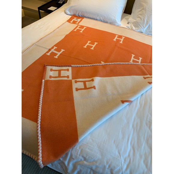 H**mes avalon throw blanket in orange wool and cashmere