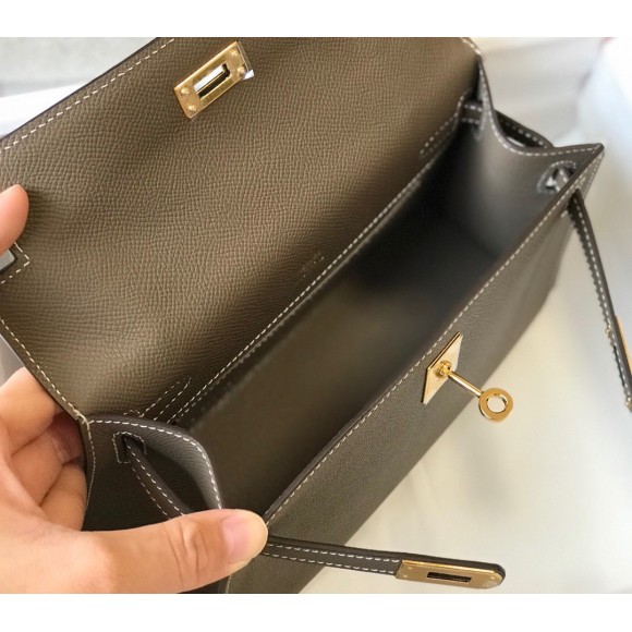 H**mes kelly pochette clutch bag in taupe epsom leather