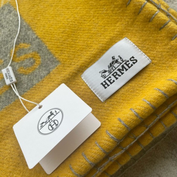 H**mes h riviera blanket in yellow wool and cashmere