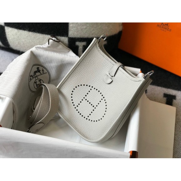 H**mes evelyne iii mini bag in pearl grey clemence leather