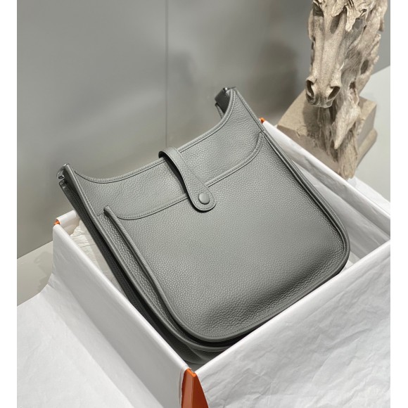 H**mes evelyne iii 29 bag in gris meyer clemence leather