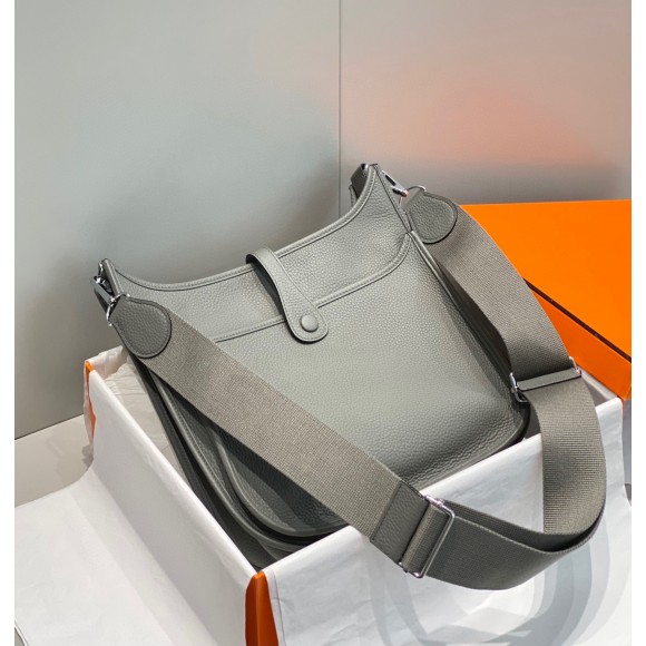 H**mes evelyne iii 29 bag in gris meyer clemence leather