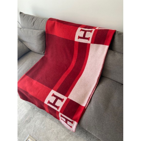 H**mes rouge avalon bayadere throw blanket