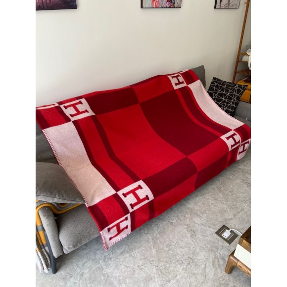 H**mes rouge avalon bayadere throw blanket