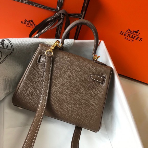 H**mes kelly 20cm bag in taupe clemence leather ghw