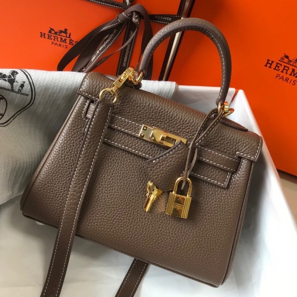 H**mes kelly 20cm bag in taupe clemence leather ghw