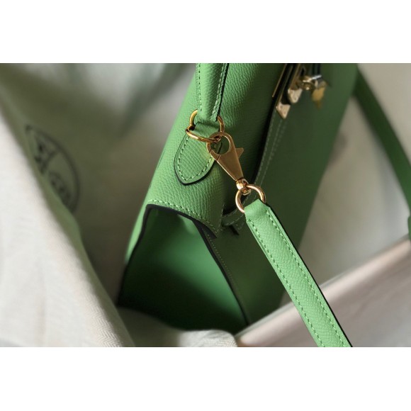 H**mes kelly 28cm sellier bag in vert cypres epsom calfskin ghw