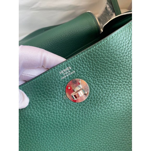 Hermes Lindy 26 Handmade Bag In Malachite Clemence Leather Hermes Lindy 26 Handmade Bag In Malachite Clemence Leather