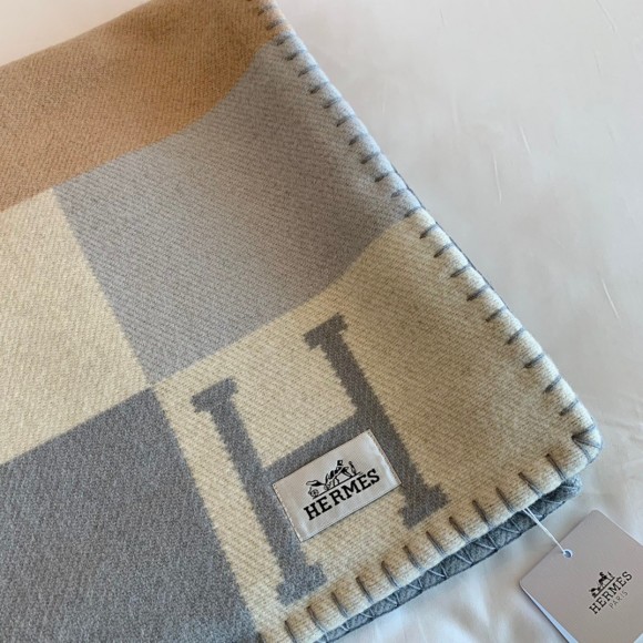 H**mes h drapeau blanket in acier and perle cashmere