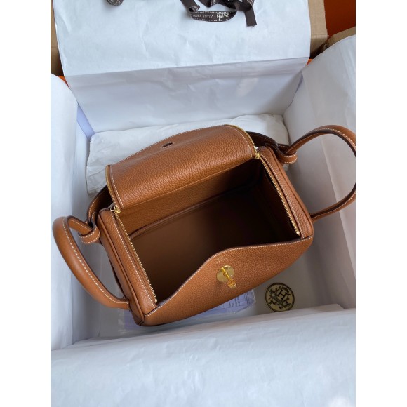 Hermes Lindy 26 Handmade Bag In Gold Clemence Leather Hermes Lindy 26 Handmade Bag In Gold Clemence Leather