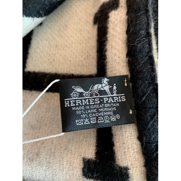 H**mes avalon iii throw blanket in black wool and cashmere