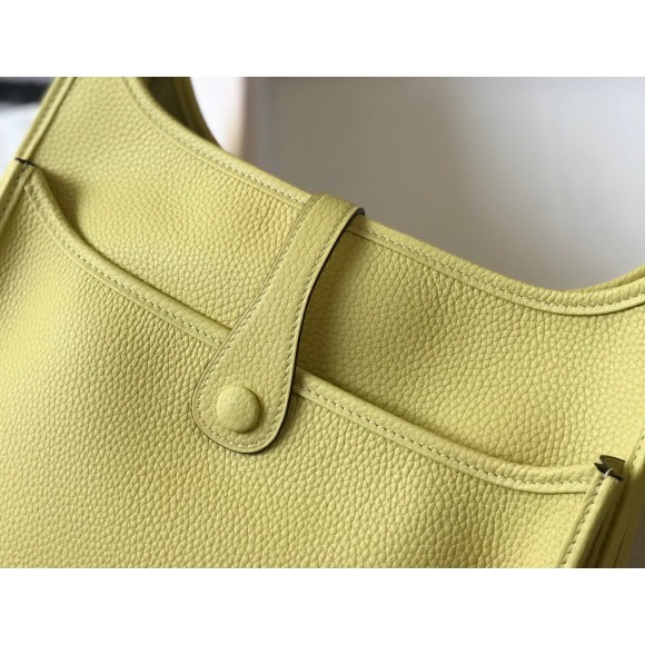 H**mes evelyne iii 29 bag in jaune poussin clemence leather