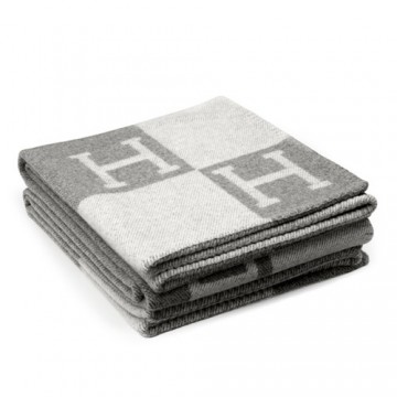 Hermes Avalon Throw Blanket in Grey Wool and Cashmere Hermes Avalon Throw Blanket in Grey Wool and Cashmere