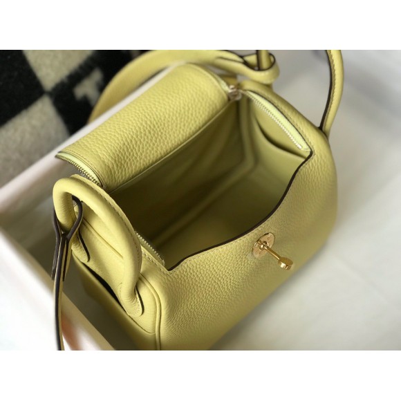 H**mes lindy mini bag in jaune poussin clemence leather ghw