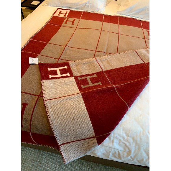 H**mes avalon iii throw blanket in red wool and cashmere