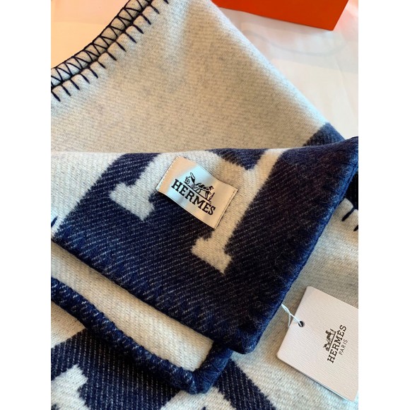 H**mes avalon throw blanket in blue wool and cashmere