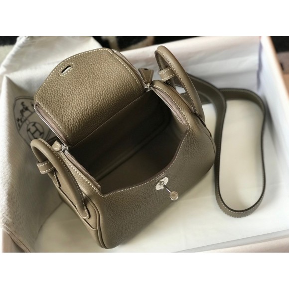 H**mes lindy mini bag in taupe clemence leather phw