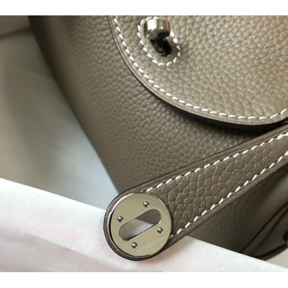 H**mes lindy mini bag in taupe clemence leather phw